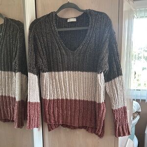 Paper Crane Color Block V-Neck Sweater